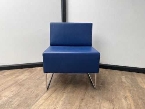 Blauw bankje Pedrali