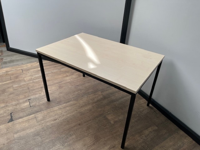 Simpele kantine/vergadertafel – Ahorn