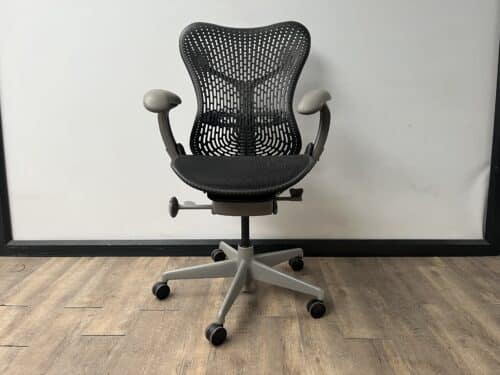 Herman Miller (Mirra) (Donker grijs) Tweedehands